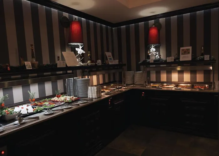 公寓 皇家公园酒店 *